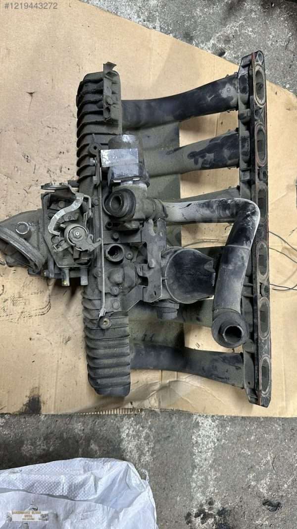 Emme Manifoldu BMW SERIE 5 (E39) 2.8 24V 11611427618 çıkma