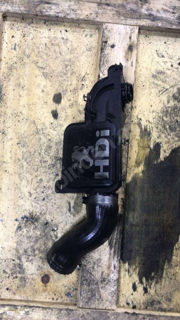Ford Peugeot 1.4 hava hortumu 9650712480